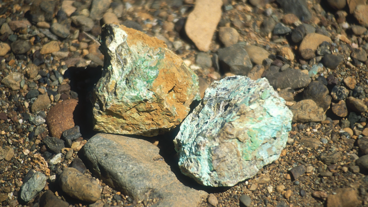 nickel-laterite-ore-small-2